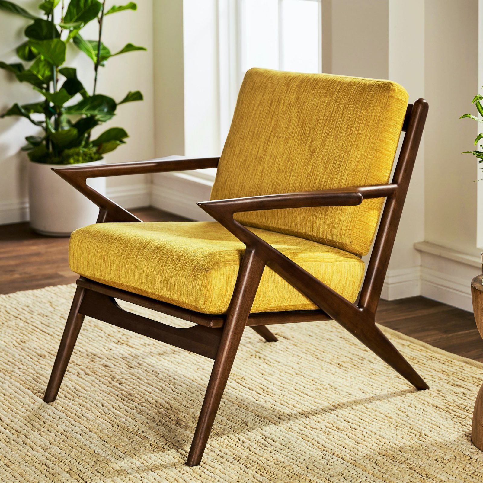 Six lines of mid-century furniture — journal article